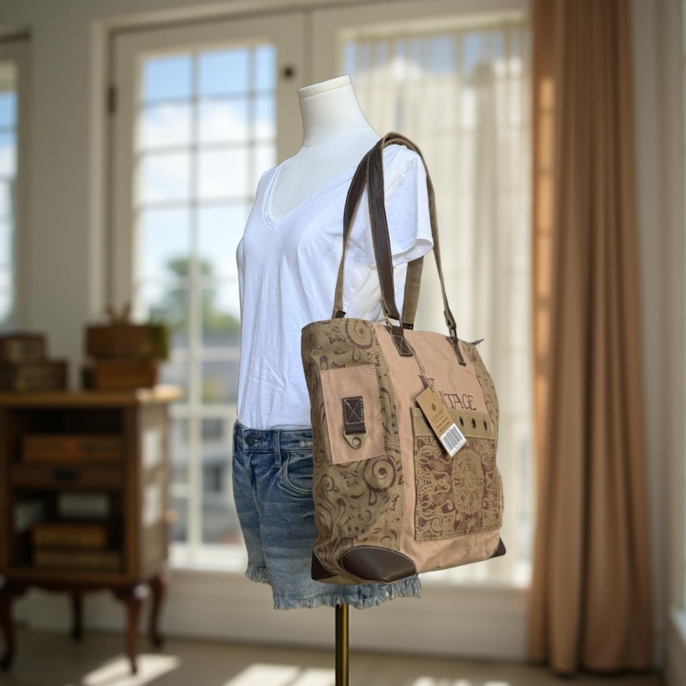 NWT Stylish Vintage Print Canvas Tote Bag - Peach Tan and Brown - Picture 9 of 9